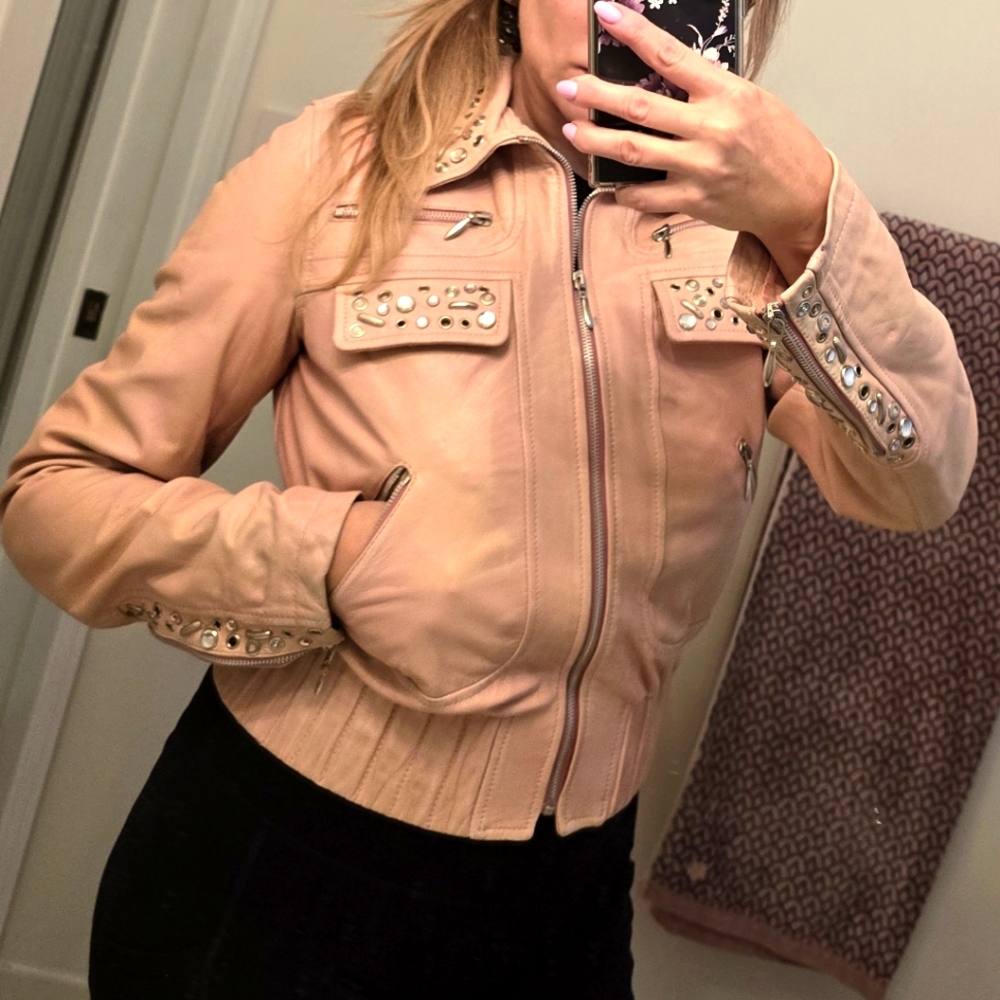 VDP leather bomber(motorcycle)  pink powder shade jacket with crystals. Size 44